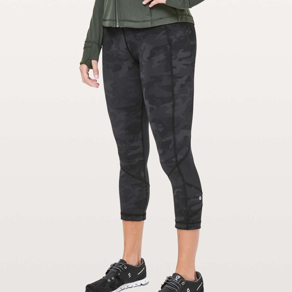 Lululemon Black Gray Camouflage Pace Rivel Crop Leggings 22" Women Size 6